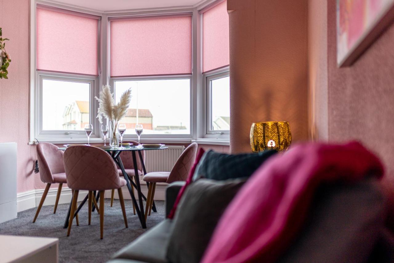 Charles Alexander Short Stay - Botanical House Cleveleys Εξωτερικό φωτογραφία